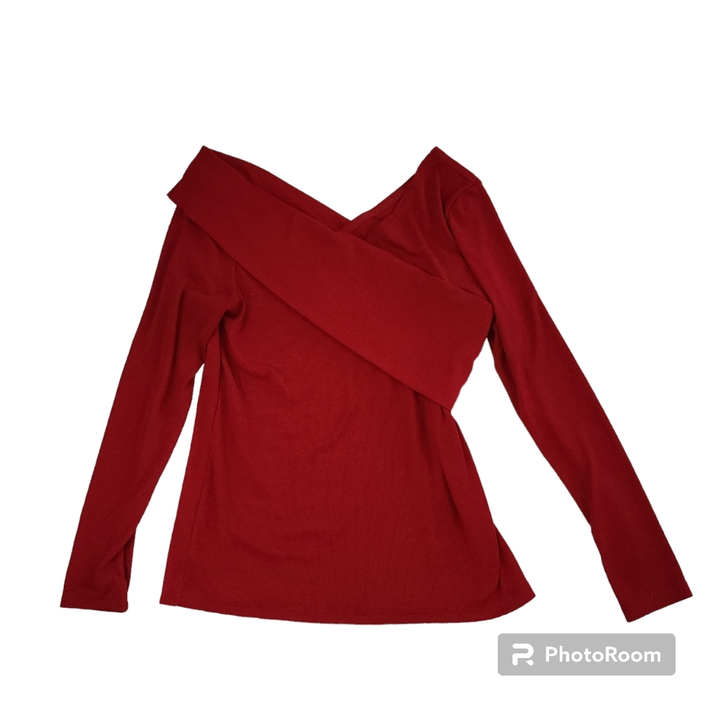 Womens Pokwai top size large Maroon
